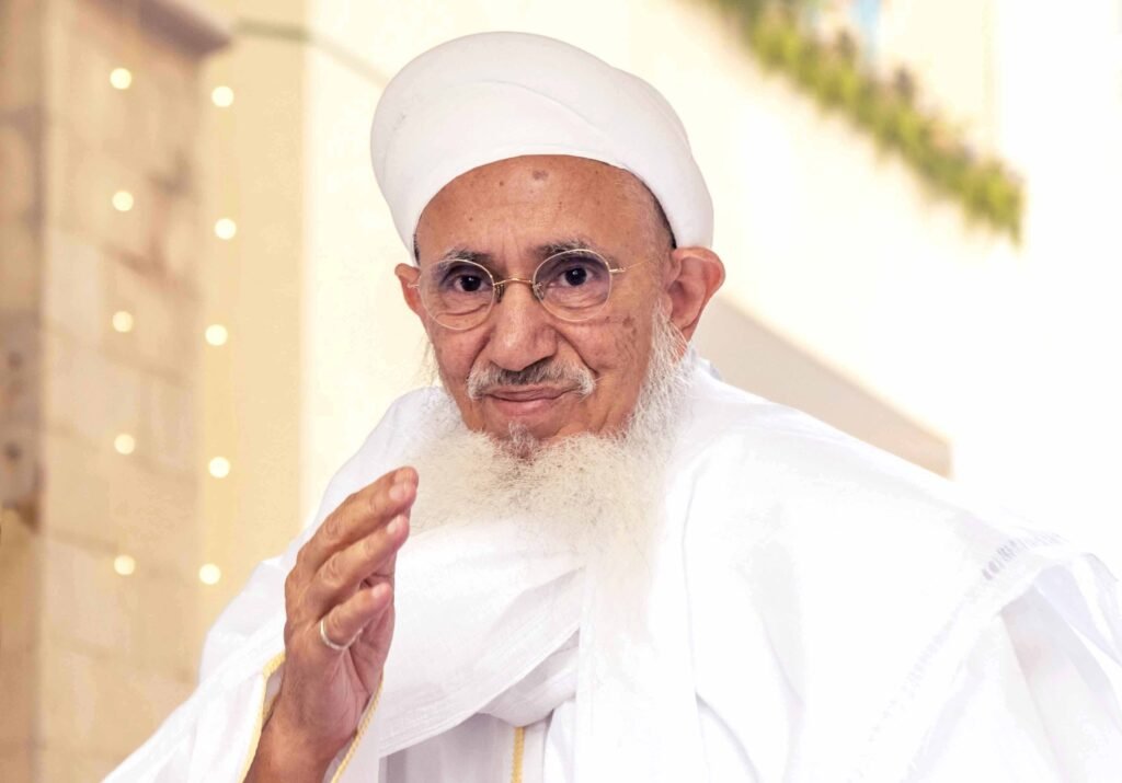 His Holiness Syedna Mufaddal Saifuddin photo copy